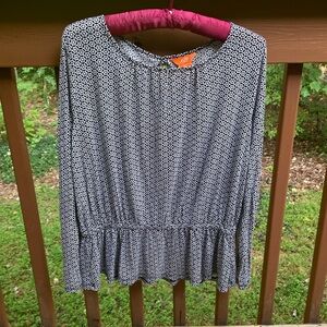 Joe fresh black and white blouse